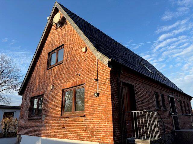 5,0-Zimmer-Einfamilienhaus, Taruper Hauptstraße 14 ! Bitte bewerben Sie sich online !, 24943 Flensburg (Engelsby Fruerlund Jürgensby Sandberg Tarup)