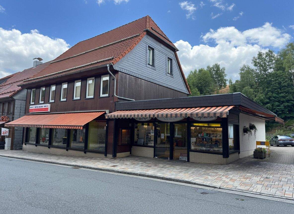 Interessantes Wohn- und Geschäftshaus im Ortskern von Altenau mit viel Potential, 38707 Clausthal-Zellerfeld