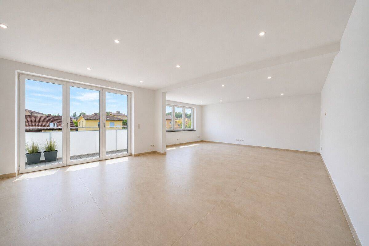 MG – Ramstein: Kernsanierte Traumwohnung mit 2 Balkonen, Wärmepumpe & Top-Lage, 66877 Ramstein-Miesenbach