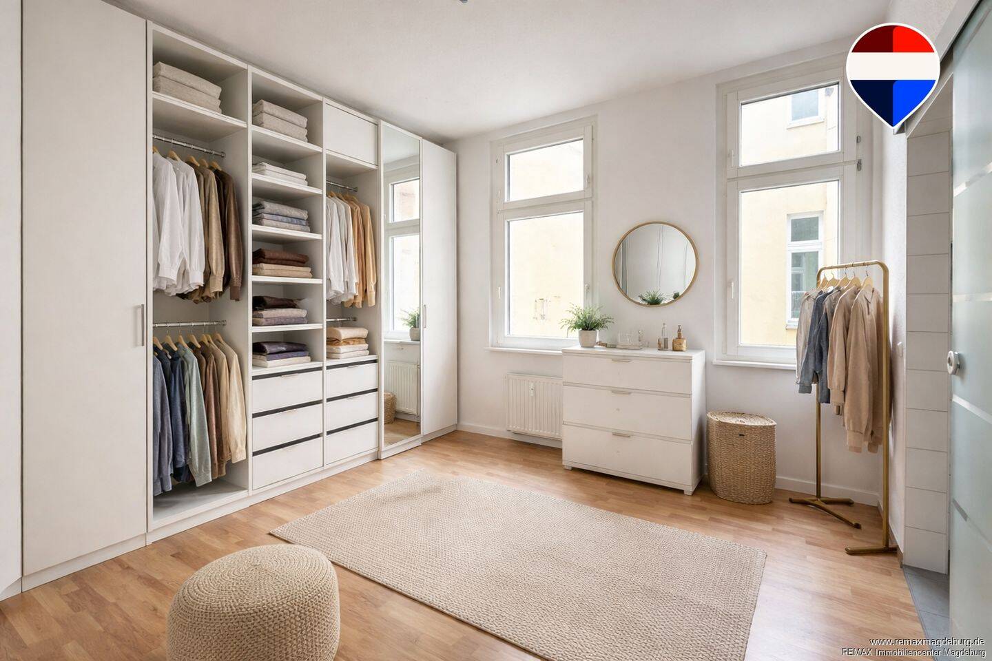 Über den Dächern der Stadt – Helle 3-Zimmer-Wohnung mit Aufzug in Altstadtlage – 39104 Magdeburg – Bild 1 von 1