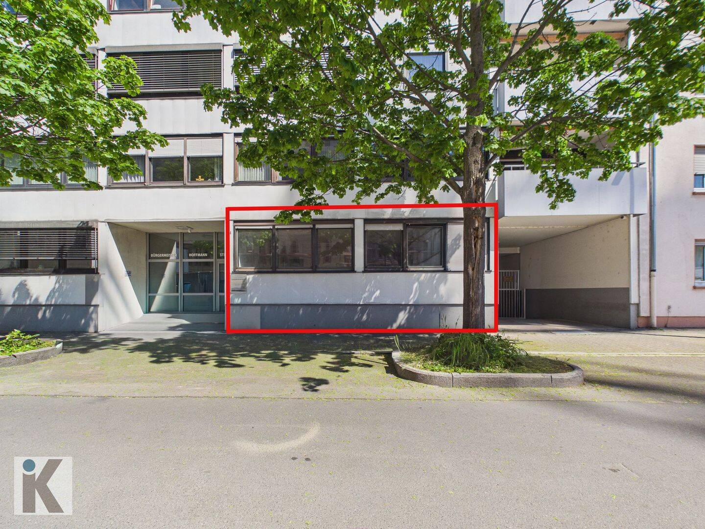 Großzügige 2-Zimmer-Erdgeschosswohnung mit Aufzug und Tiefgaragenstellplatz – 67059 Ludwigshafen am Rhein – Bild 1 von 1