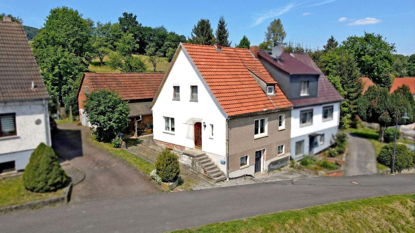 Landleben pur: Doppelhaushälfte mit Garten, Scheune in naturnaher und ruhiger Ortsrandlage, 99830 Treffurt
