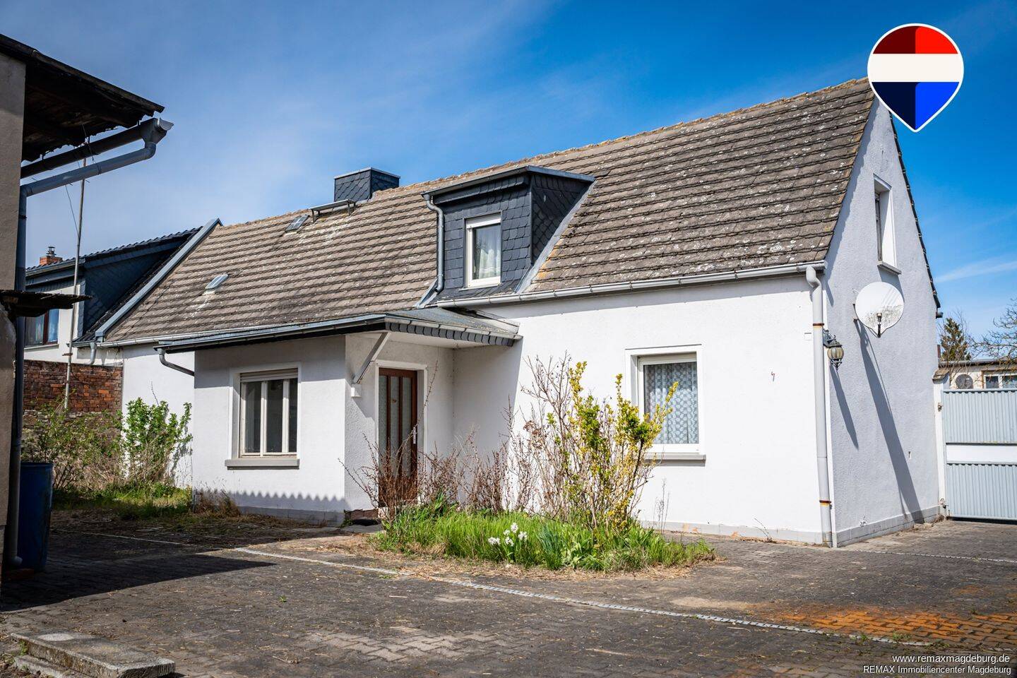Großzügiges Grundstück trifft auf Haus mit Entwicklungspotenzial in ruhiger Lage, 39221 Bördeland