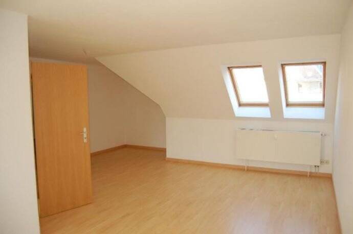 2 Raum Dachgeschosswohnung im Stadtzentrum von Zittau, 2763 Bertsdorf-Hörnitz
