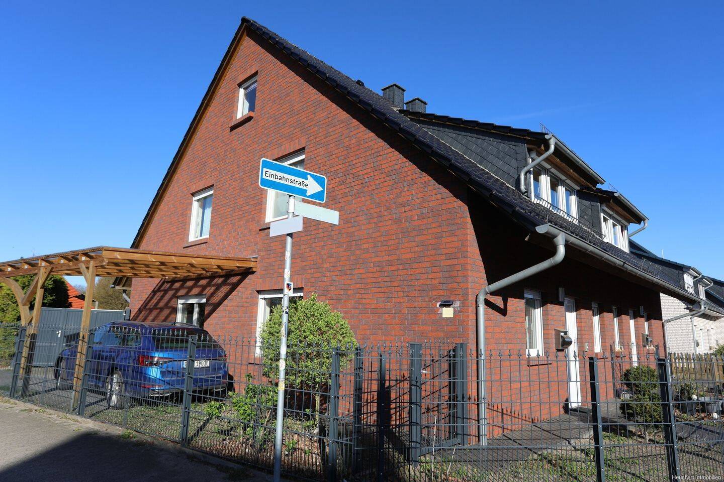 Moderne Doppelhaushälfte in Massivbauweise – innenstadtnahes Familienwohnen in Gifhorn, 38518 Gifhorn