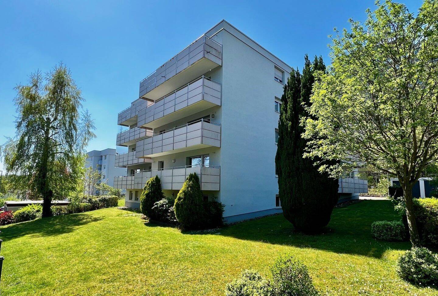 Sehr gepflegte, bezugsfertige 3-Zimmer-Eigentumswohnung mit schönem Fernblick, Garage sowie Stellpl., 67659 Kaiserslautern (Erfenbach Erlenbach Innenstadt Morlautern)
