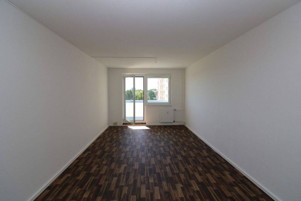 Familienwohnung sucht Nachwuchs…4-RW mit Wanne & Balkon!!!, 9599 Freiberg