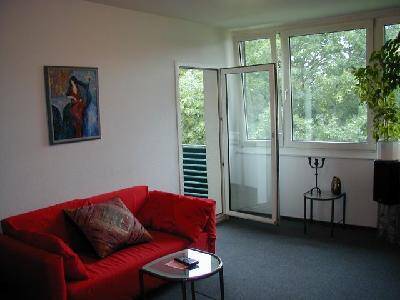 möbeliertes zwei Zimmerapartment und Süd-Balkon in Düsseldorf/ Holthausen, 40589 Düsseldorf