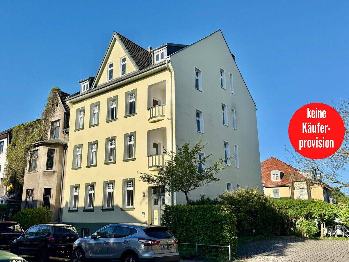 HORN IMMOBILIEN++ Neubrandenburg, charmante 3-Raum ETW im EG mit großer Terrasse, EBK und großem Bad, 17033 Neubrandenburg