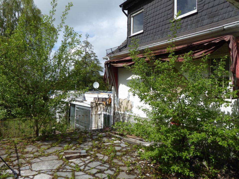 Viel Raum für Ideen – sanierungsbedürftiges Haus in der Hegewiese!, 61389 Schmitten