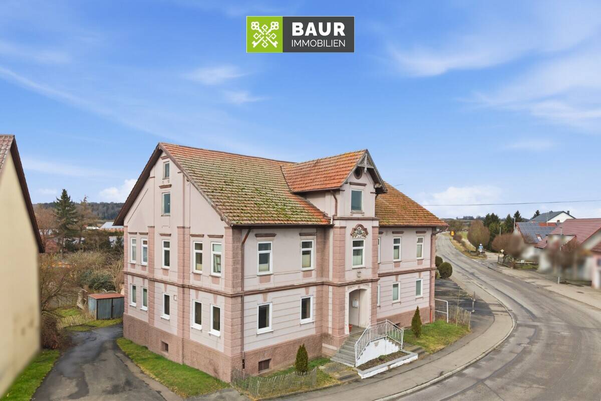 360° | Viel Raum für Ideen: Großzügige Immobilie für Handwerker & Investoren in Mengen, 88512 Mengen