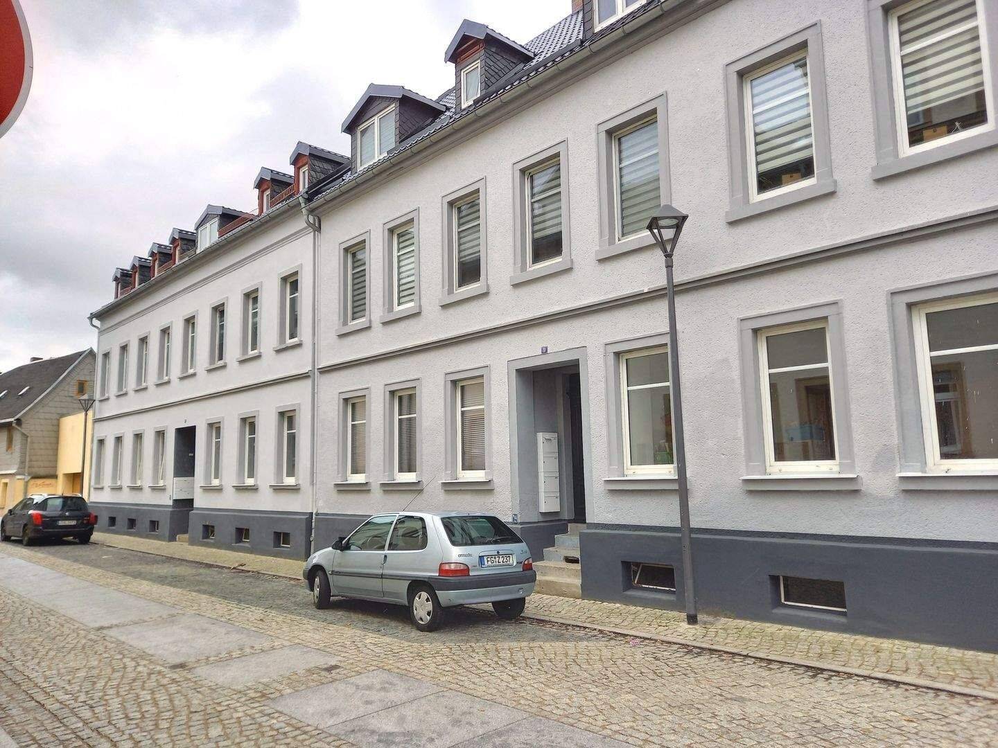 Ihr neues zu Hause – frisch renovierte 4-Raumwohnung mit Balkon, 9669 Frankenberg/Sa.