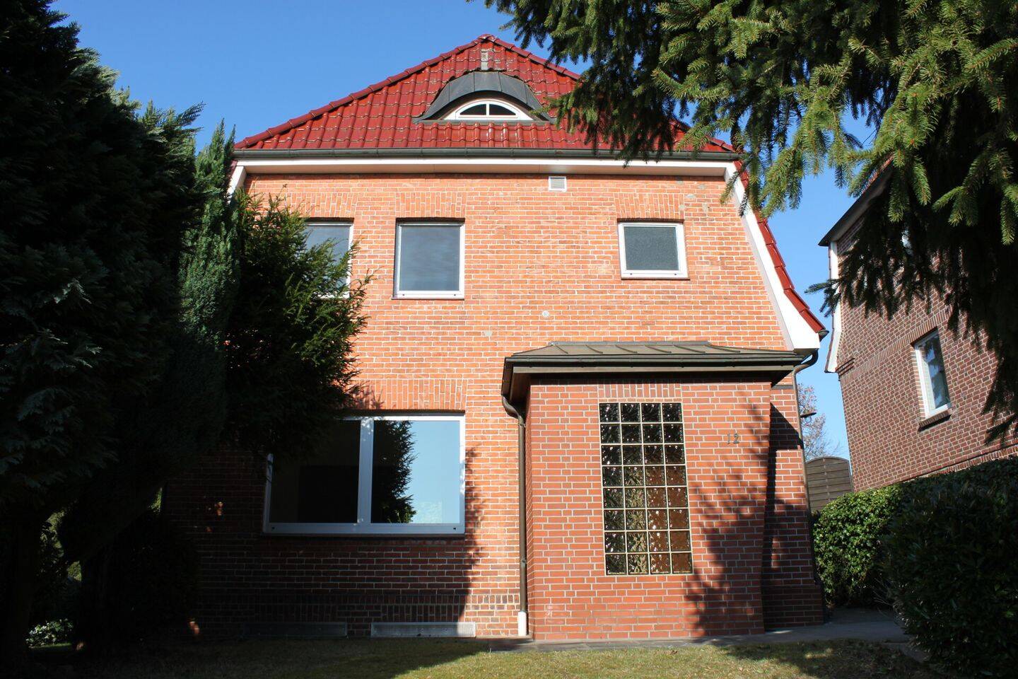 Einfamilienhaus Schmiedestr. 12 in Geesthacht – Ein Angebot von IVD-HAUSVERWALTUNG GERD VON DER HEIDE Immobilien GmbH., 21502 Geesthacht