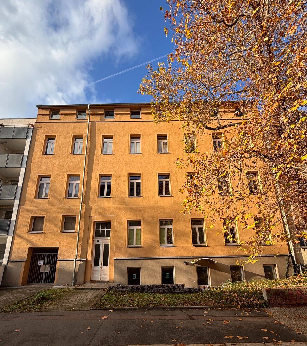 2-RW mit Einbauküche in Bestlage zu verkaufen!, 6108 Halle (Saale) (Altstadt Giebichenstein Innenstadt Paulusviertel Saaleaue)