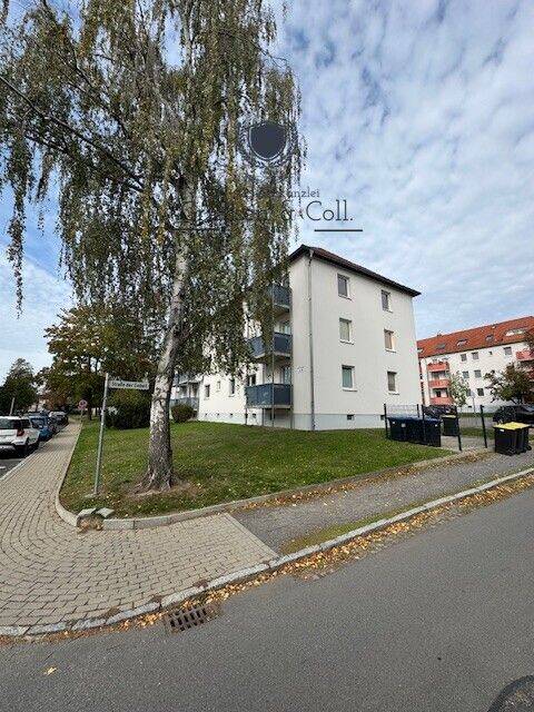 Leerstehende 2 Raumwohnung mit Balkon und teilausgebautes Dachgeschoss in Riesa, 1589 Riesa
