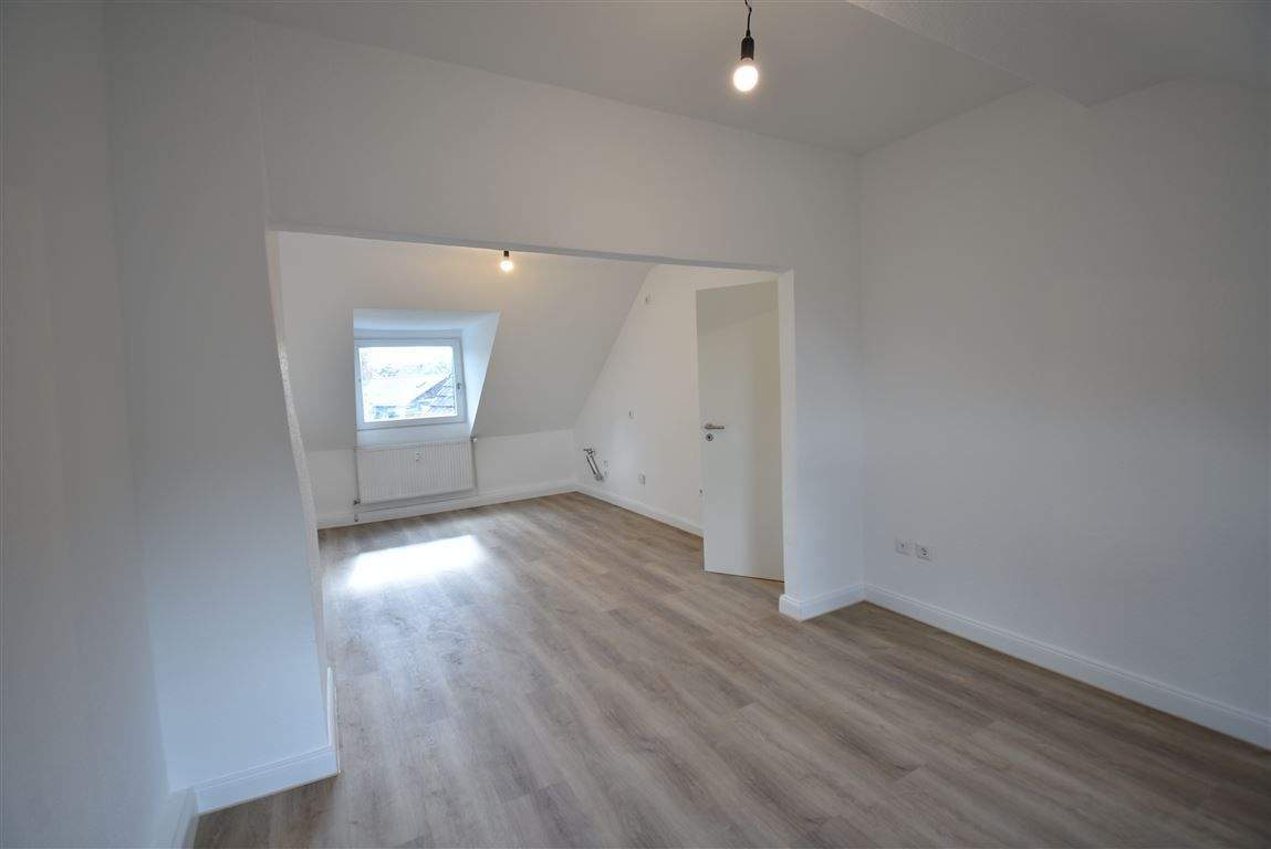 Singles aufgepasst! Renoviertes Apartment in DU-Meiderich, 47137 Duisburg (Mittelmeiderich Obermeiderich Untermeiderich)