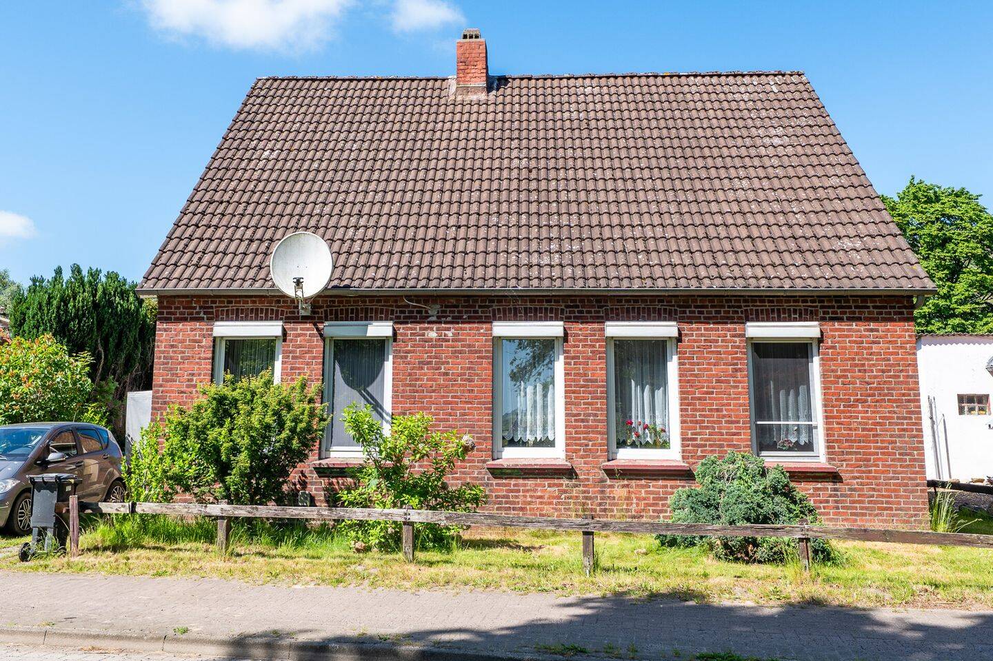 Ländlich wohnen mit viel Platz – Einfamilienhaus mit großem Grundstück in Kehdingbruch, 21785 Belum