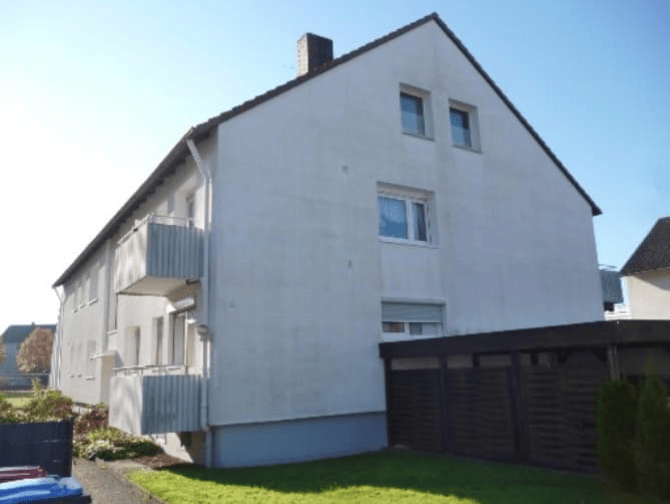 Gebotsverfahren: Erdgeschosswohnung (Erbbau) mit Garage in Hameln, OT Afferde, 31789 Hameln