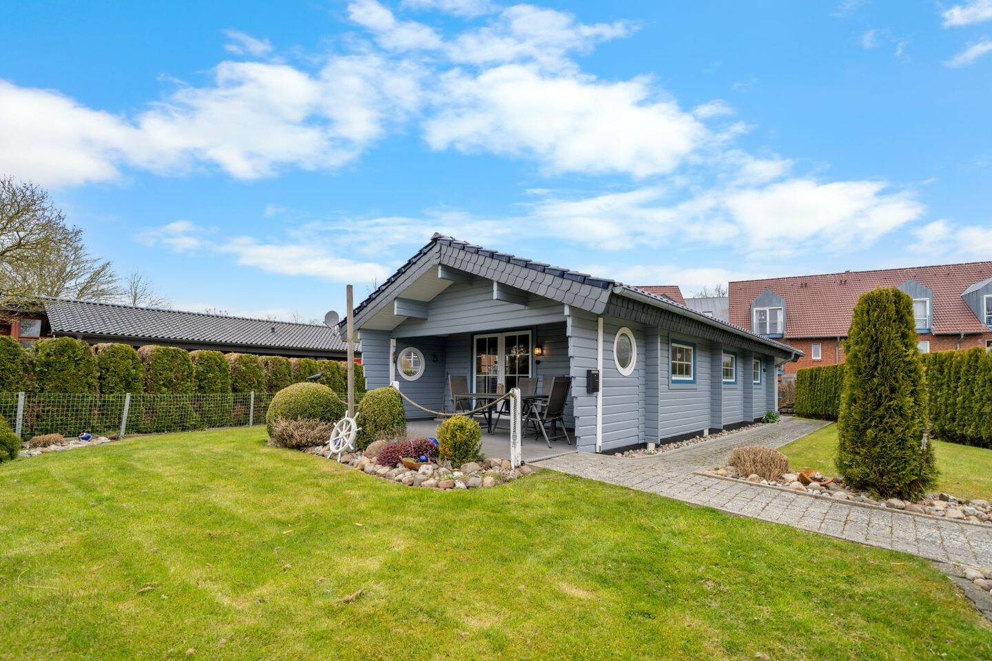 Modernisiertes Blockhaus in unmittelbarer Ostseenähe, 24351 Damp