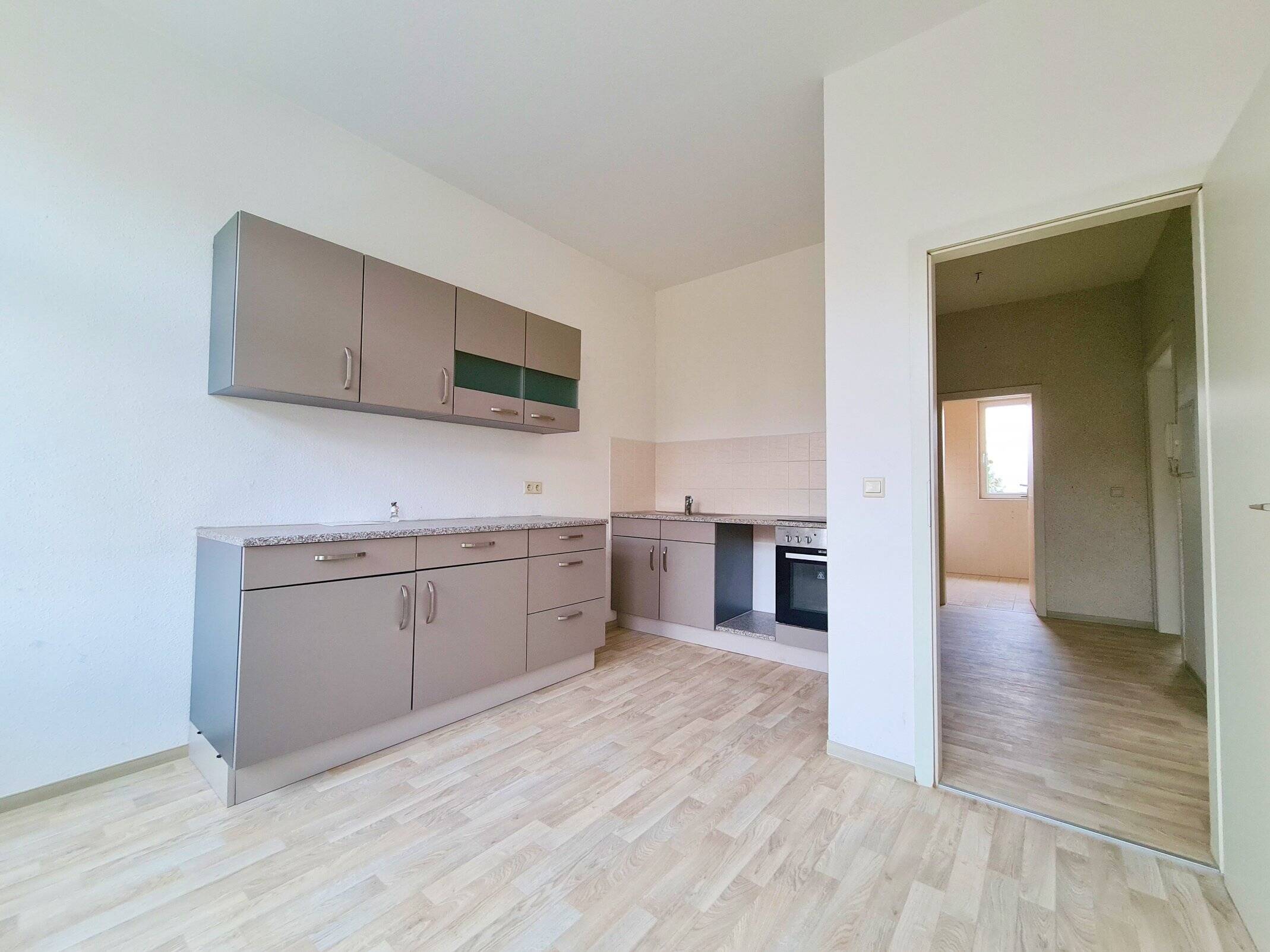 Zwei-Zimmer mit Einbauküche!, 6366 Köthen (Anhalt)