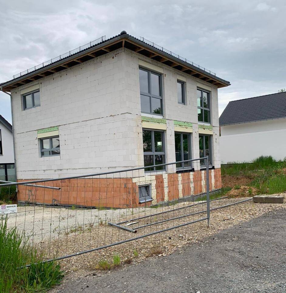 Rohbauhaus in Rabenstein, 9117 Chemnitz (Rabenstein Reichenbrand Rottluff Siegmar)