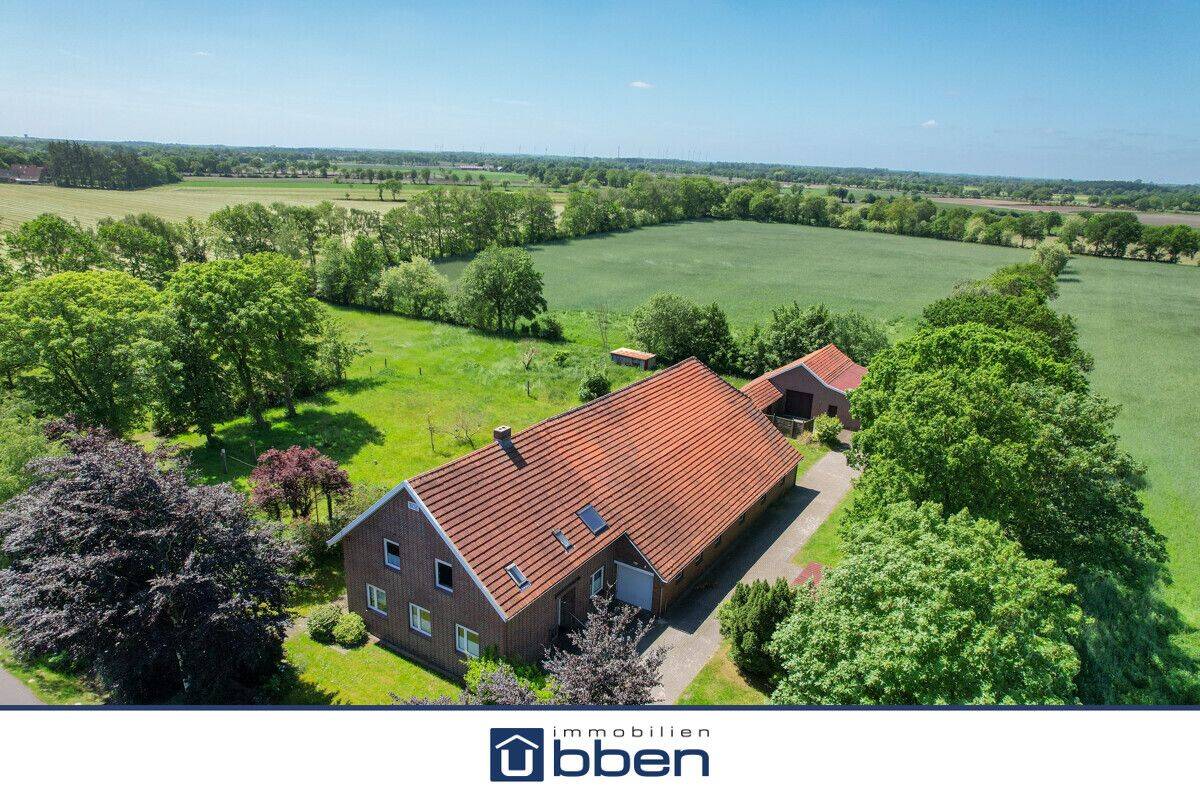 Großzügiges Bauernhaus mit Stallungen und Nebengebäude auf 8.299 m² Grundstück, 26409 Friedeburg