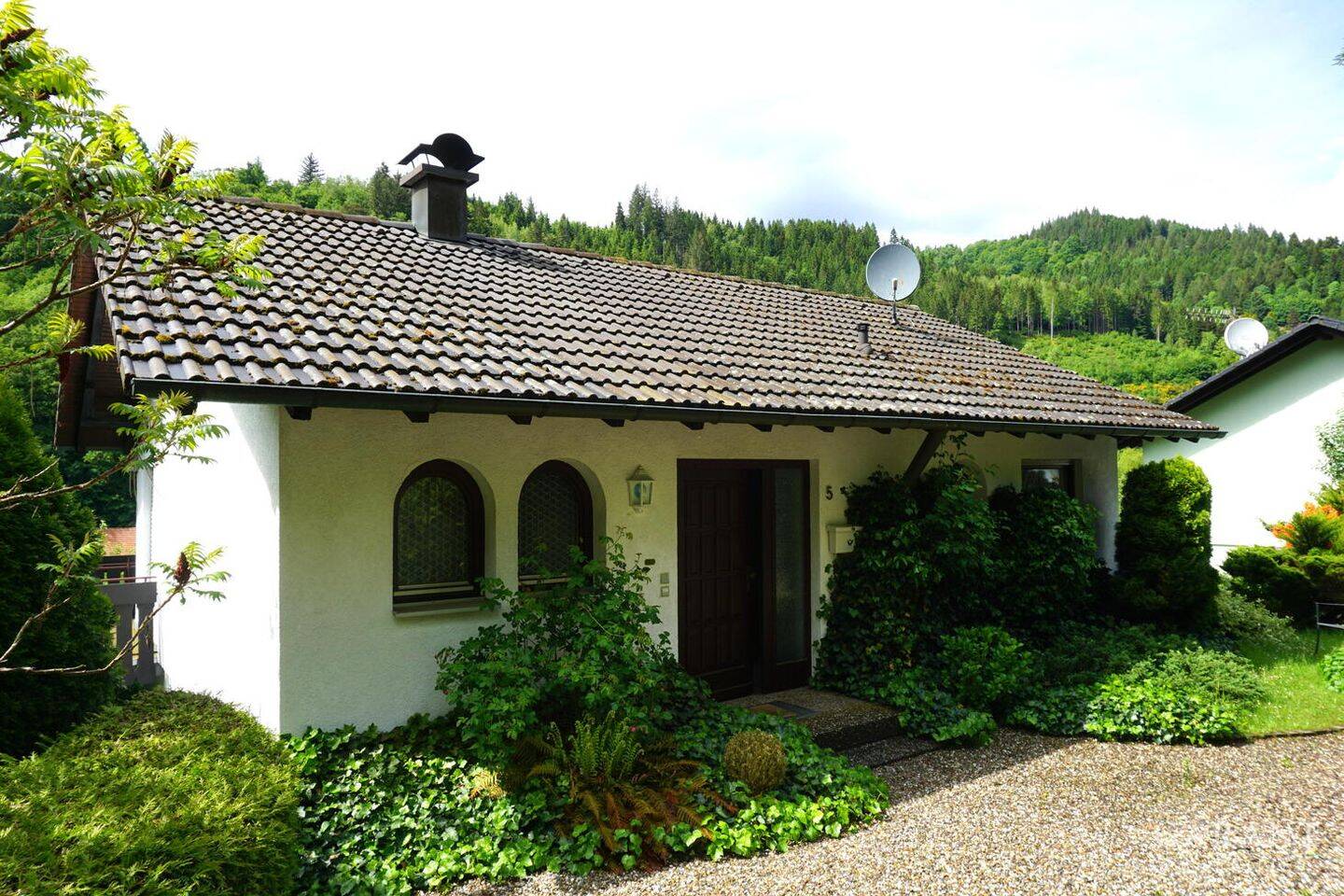 Wohnhaus mit herrlicher Aussicht in Schiltach-Vorderlehengericht, 77761 Schiltach