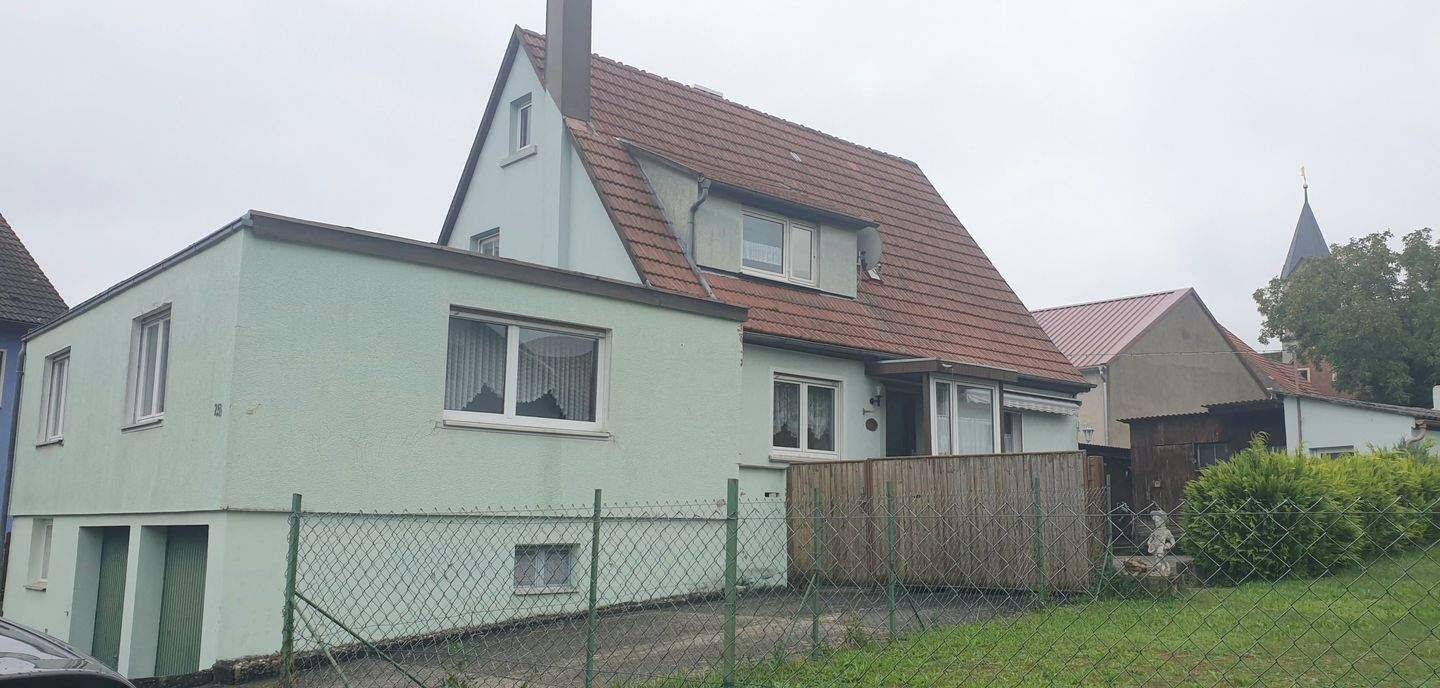 Generationenhaus mit vielen Zimmern und Garten, 97283 Riedenheim
