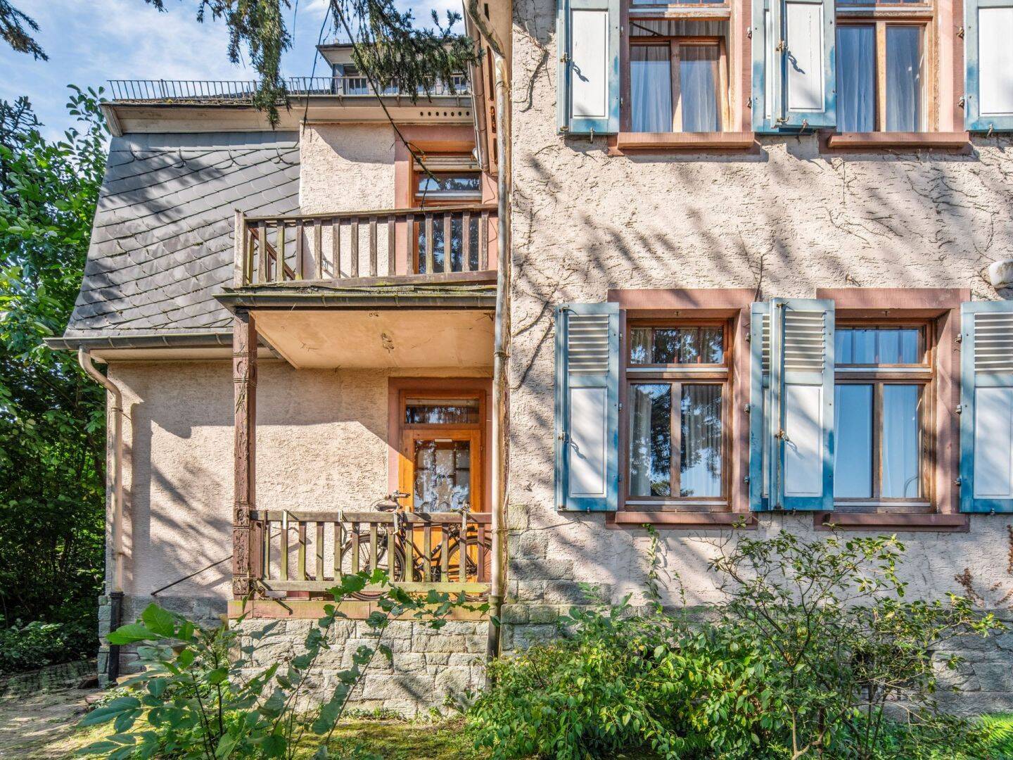 Charmante Doppelhaushälfte mit großem Potenzial – sofort verfügbar & bereit für Ihre Vision