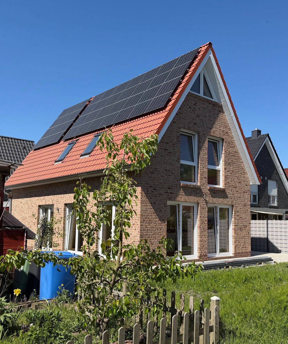Erstbezug: Einfamilienhaus in ruhiger Lage – klinikumsnah gelegen – Energieeffizienz A+ – Wärmepumpe – Lüftungsanlage – keine Maklercourtage, 26133 Oldenburg (Oldb) (Kreyenbrück)