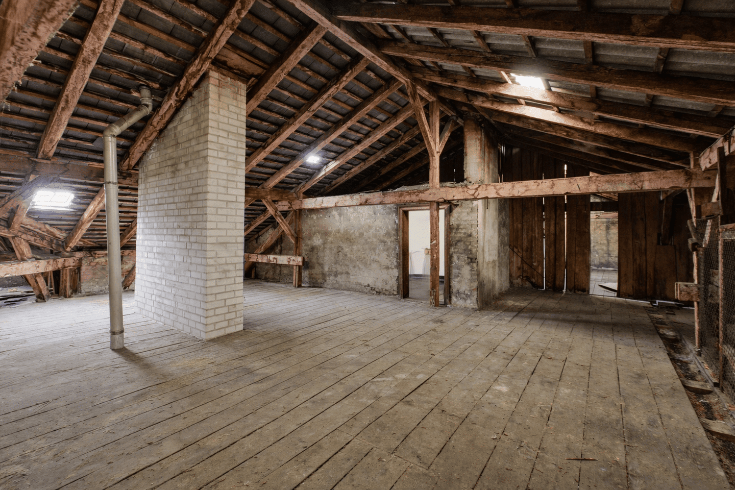 Rohdachgeschoss in Kreuzberg 61 – 215 m² im Gründerzeitbau, 10965 Berlin (Friedrichshain-Kreuzberg Kreuzberg Neukölln Schöneberg Tempelhof)