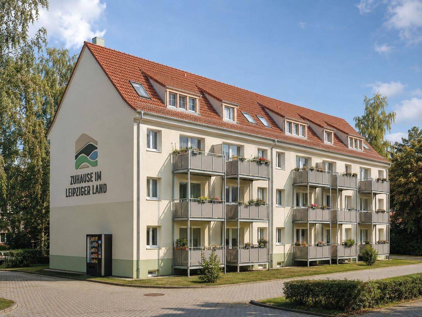 WOHNEN IM STEINBACH-CARRÉ | Erstbezug mit 3 Zimmern, Sonnenbalkon und Tageslichtbad, 4567 Kitzscher