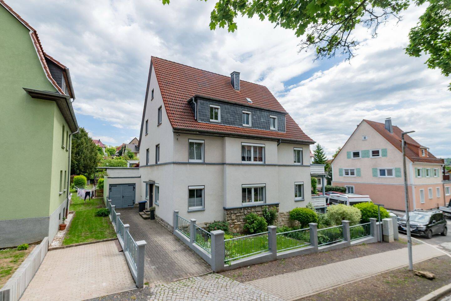 beziehbare 3-Zimmer-Dachgeschosswohnung mit Kamin & Ausbaupotenzial am Wartenberg, 99817 Eisenach