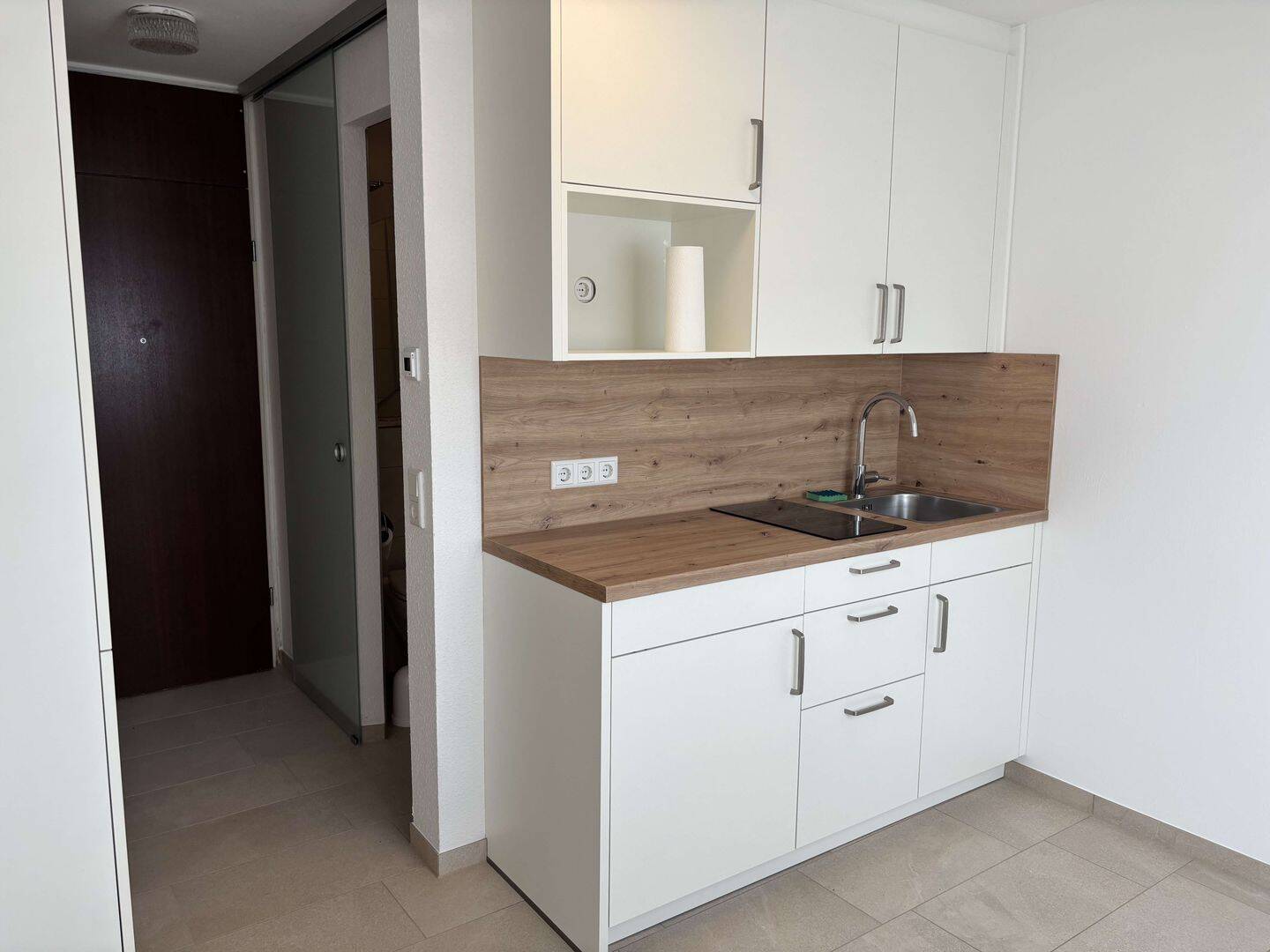 Komplett saniertes, sonniges Apartment in zentraler Lage, 80634 München (Neuhausen-Nymphenburg)