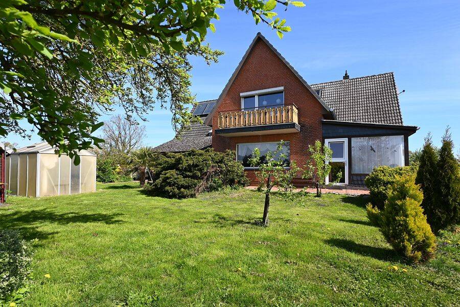 Platz für die ganze Familie! Gemütliches Ein-/Zweifamilienhaus in Feldrandlage!, 23847 Bliestorf