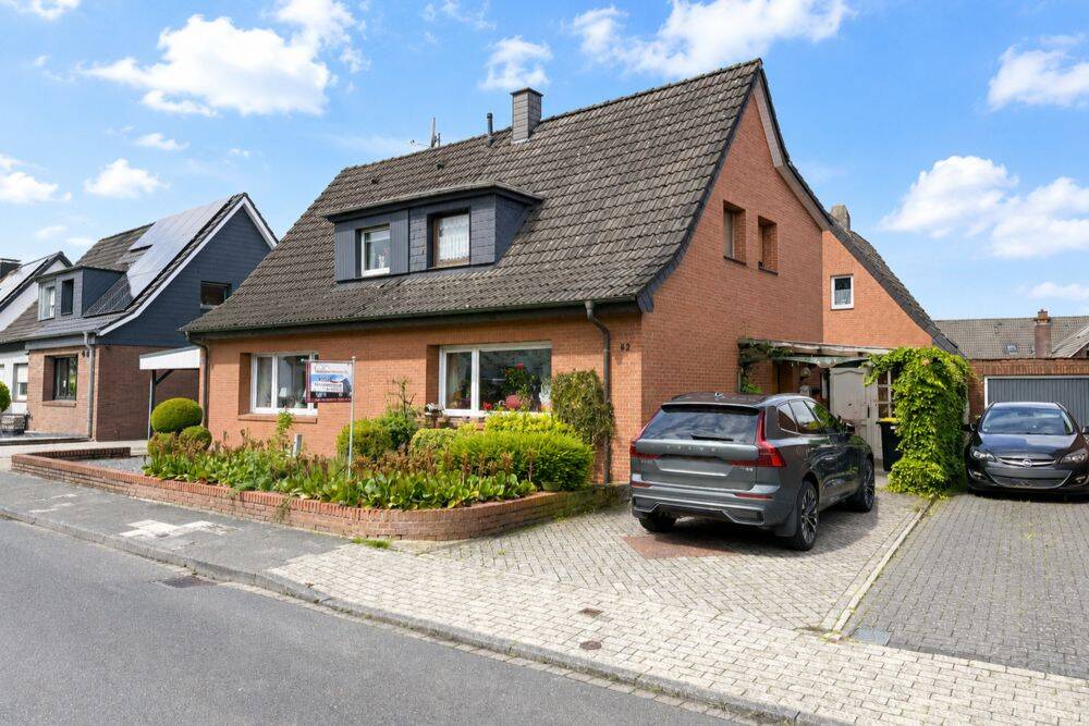 Doppelhaushälfte mit Nebengebäude, 48527 Nordhorn