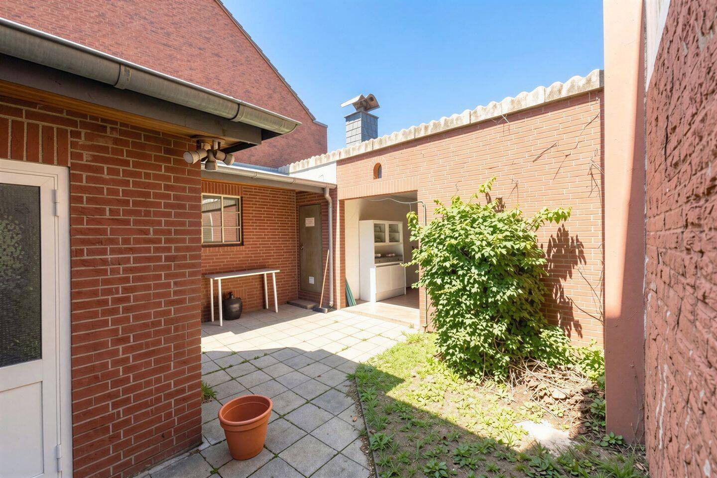 Kerpen-Blatzheim: Charmantes Haus mit 686 m² Sonnengrundstück & Garage, 50171 Kerpen