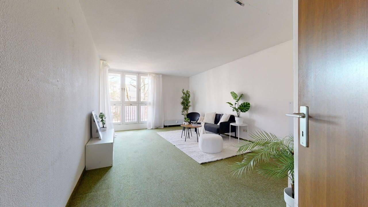3,5 -Zimmer-Wohnung mit Südausrichtung und Modernisierungspotenzial in Ottobrunn, 85521 Ottobrunn