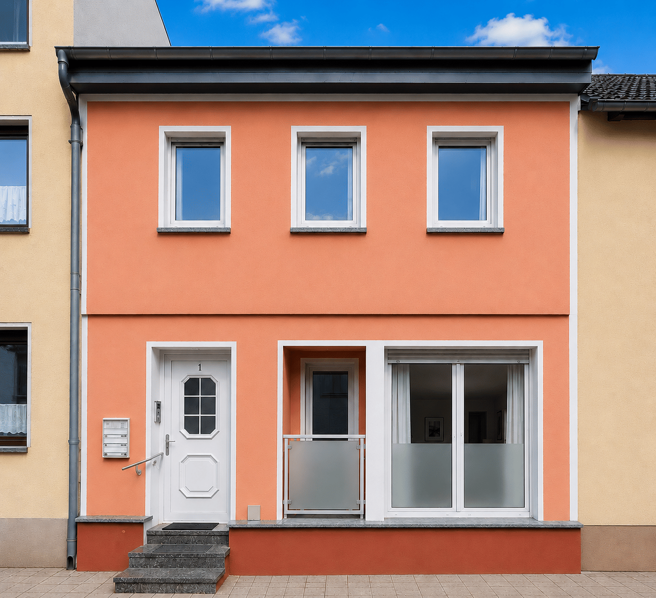 Gepflegtes Reihenmittelhaus mit Dachterrasse in zentraler Lage von Köthen, 6366 Köthen (Anhalt)