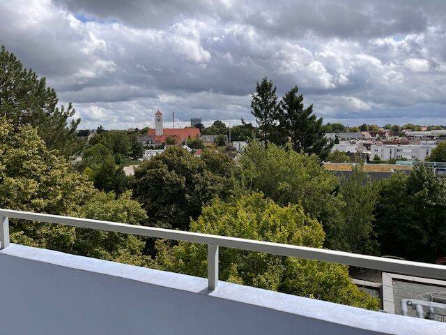Augsburg-Bärenkeller: Sonnige 1-Zimmer-Wohnung mit Balkon und Pkw-Stellplatz!, 86156 Augsburg (Bärenkeller Kriegshaber Oberhausen Pfersee)