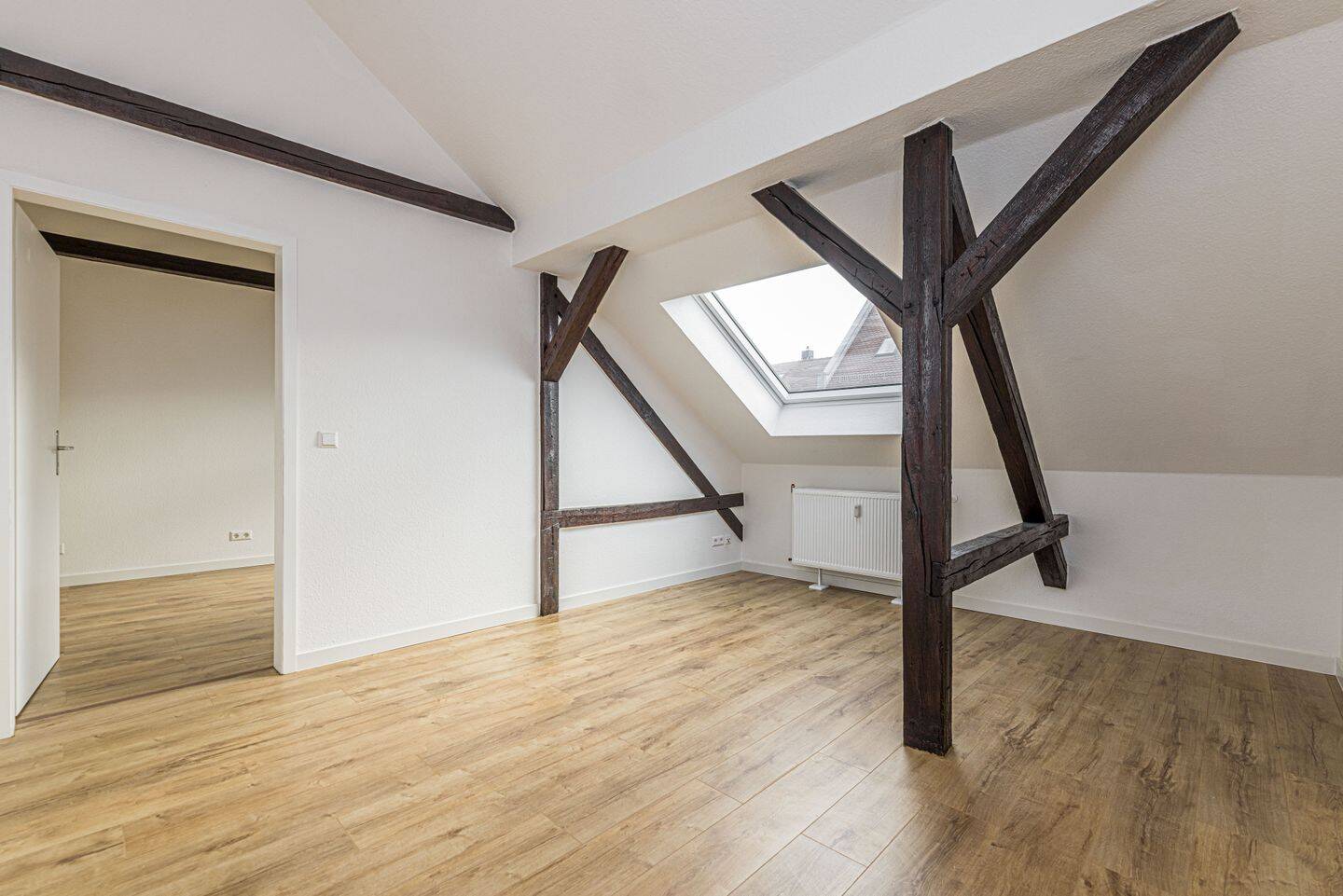 Stilvolles Wohnen auf ca. 50m² – 2-Zimmer-Dachgeschosswohnung in Leipzig – 4299 Leipzig – Bild 1 von 1