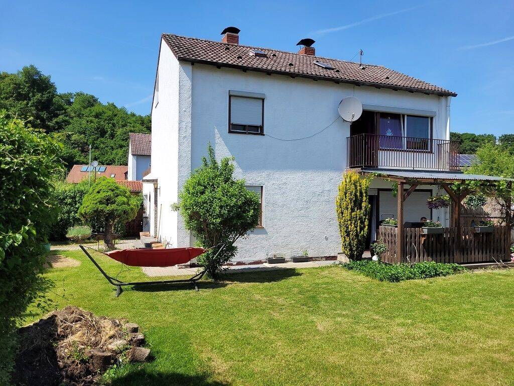 Hübsches 5-Zimmer-Einfamilienhaus mit wunderschönem Garten und Garage!, 84508 Burgkirchen a.d. Alz