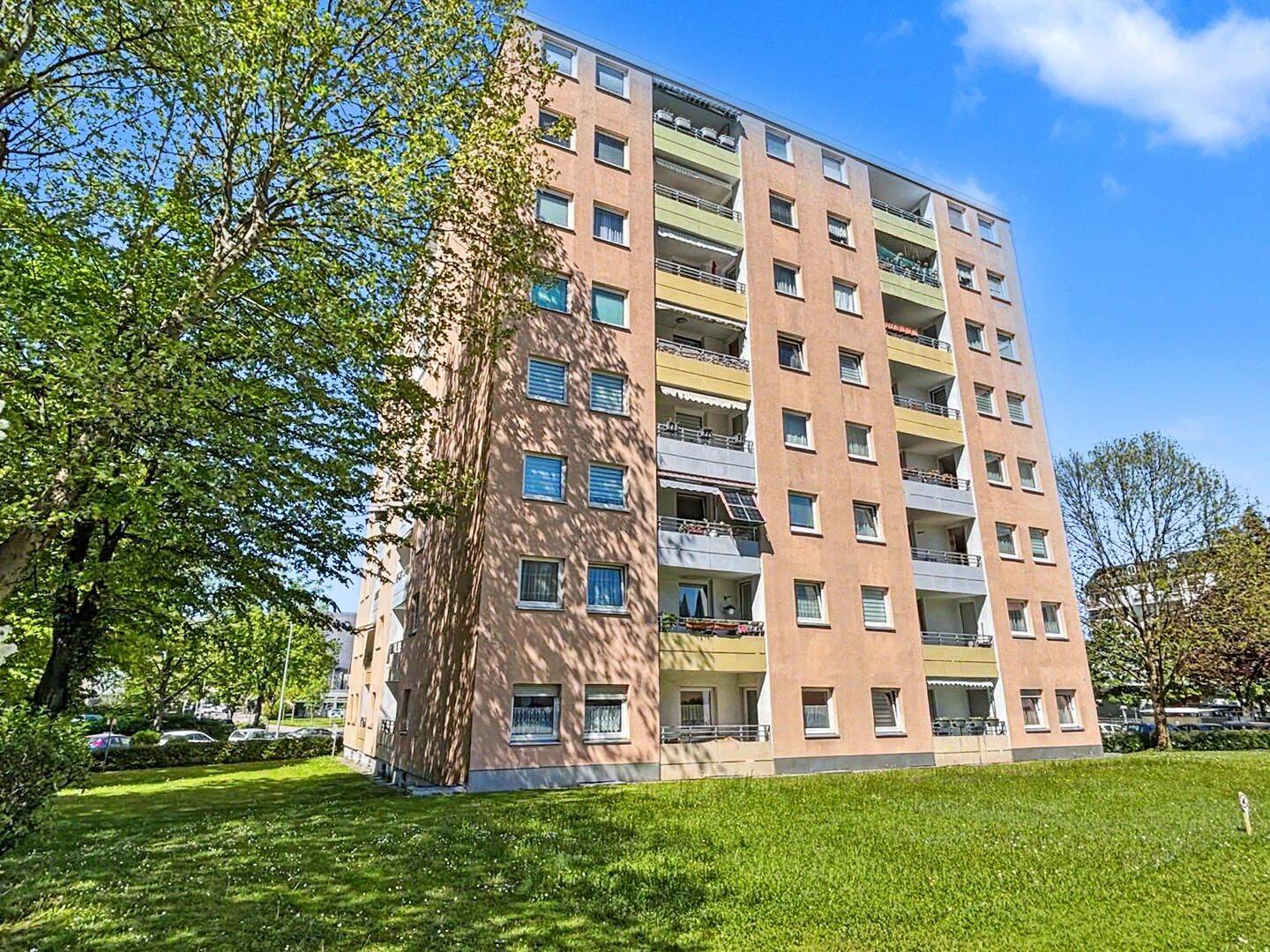 Attraktive 3-Zimmer-Eigentumswohung in einem angenehmen Wohnambiente in Rosenheim, 83022 Rosenheim (Happing Innenstadt Ost Süd West)