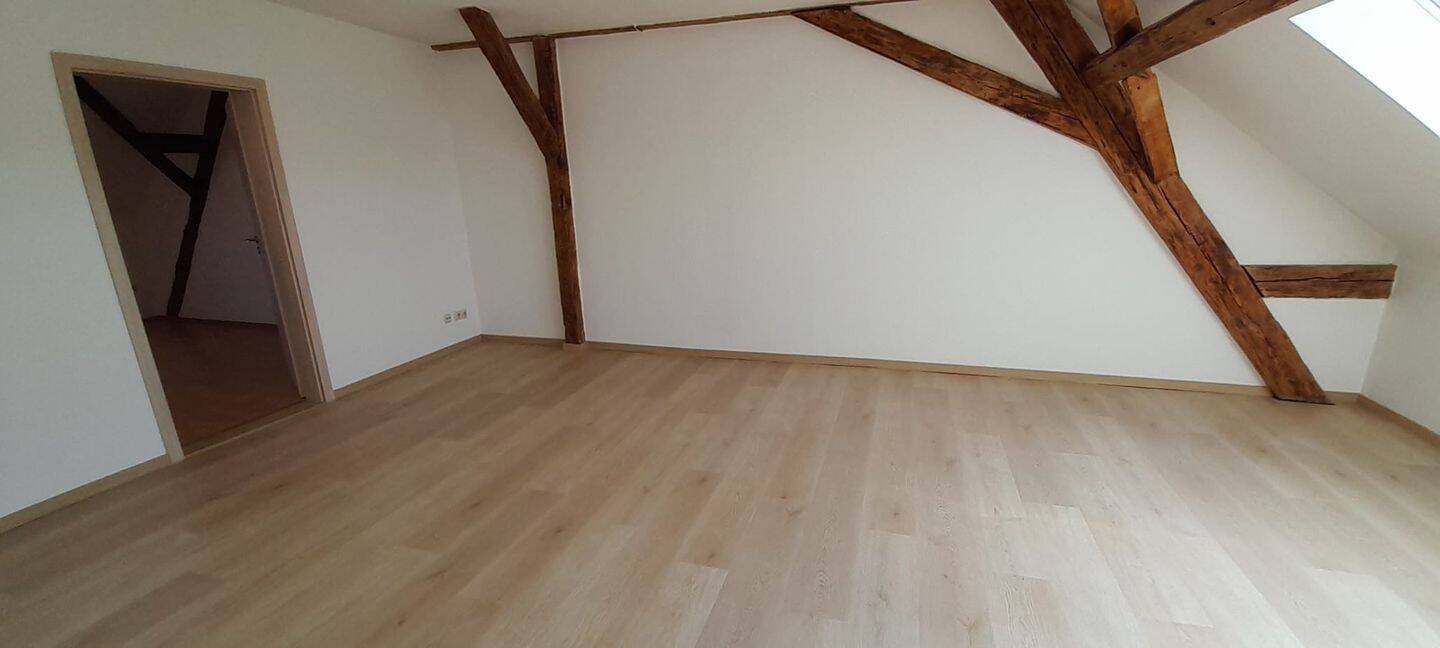 Erstbezug nach Renovierung Vierraumwohnung im Oschatzer Stadtzentrum, 4758 Cavertitz