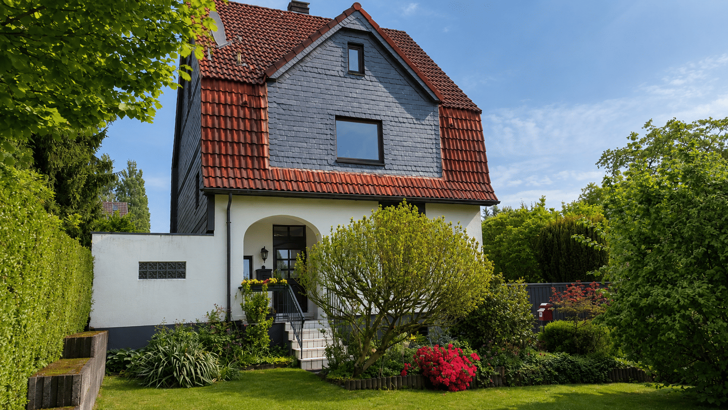 Charmantes freistehendes Einfamilienhaus in begehrter Wohnlage, 42657 Solingen (Höhscheid Solingen-Mitte)