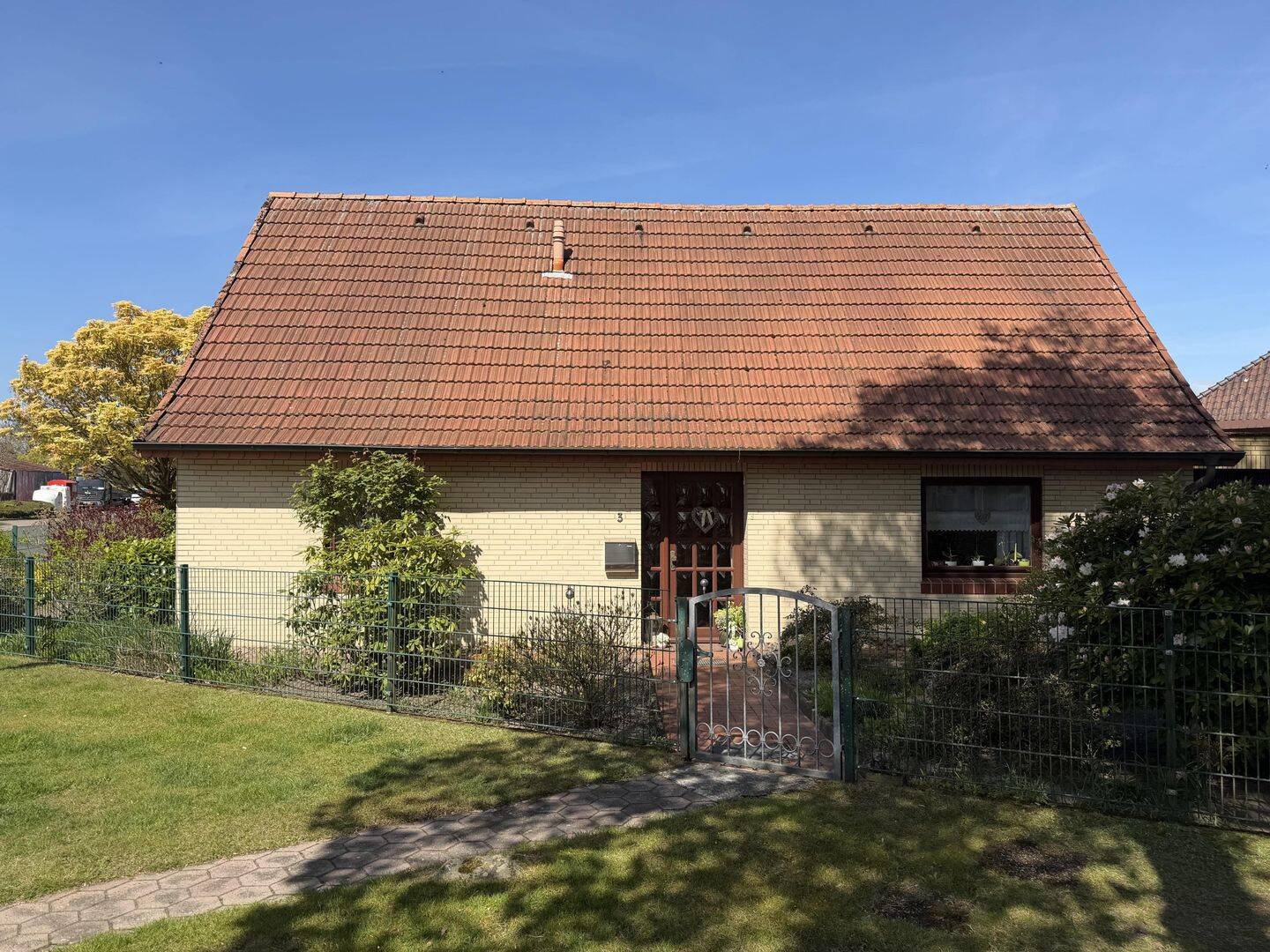 ZURZEIT RESERVIERT: Wohnen im Bungalowstil in Alt-Uesen!, 28832 Achim