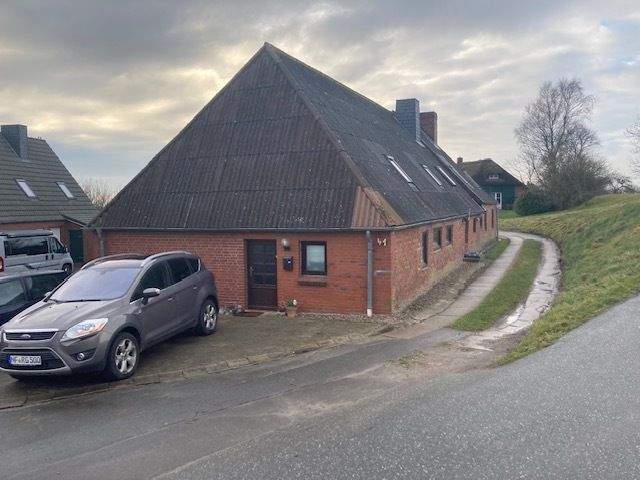Wohnen direkt am Deich, in einer 3,5 Zimmerwohnung über zwei Etagen, 25813 Husum