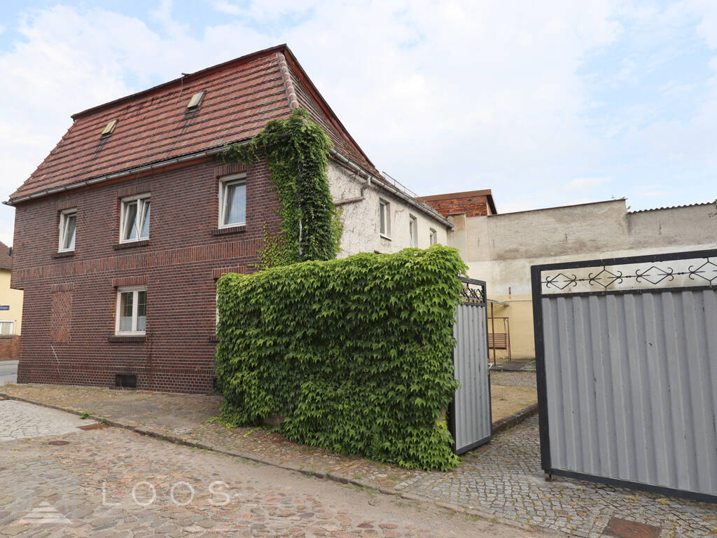 210 m², 7 Zimmer, 2 Bäder: Sonnewalde wartet auf seine nächste Familie, 3249 Sonnewalde