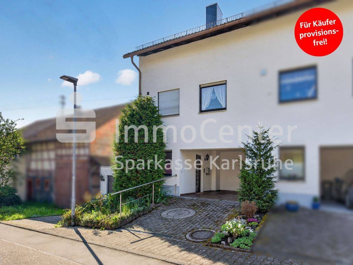Attraktives Reihenendhaus mit durchdachtem Wohnkonzept und Schwarzwaldblick, 76359 Marxzell
