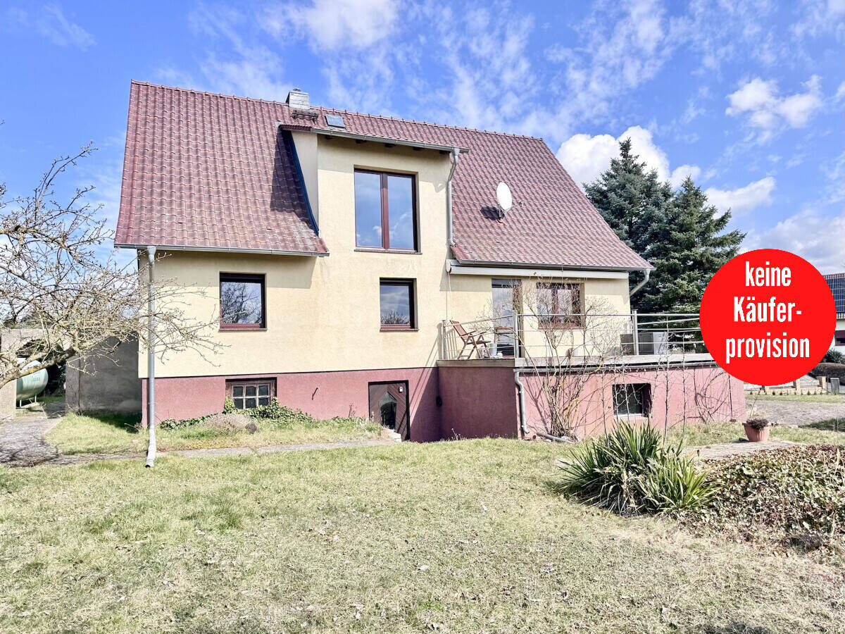 HORN IMMOBILIEN ++ Einfamilienhaus in Tantow mit Einbauküche, Garage und großem Grundstück, 16307 Gartz (Oder)